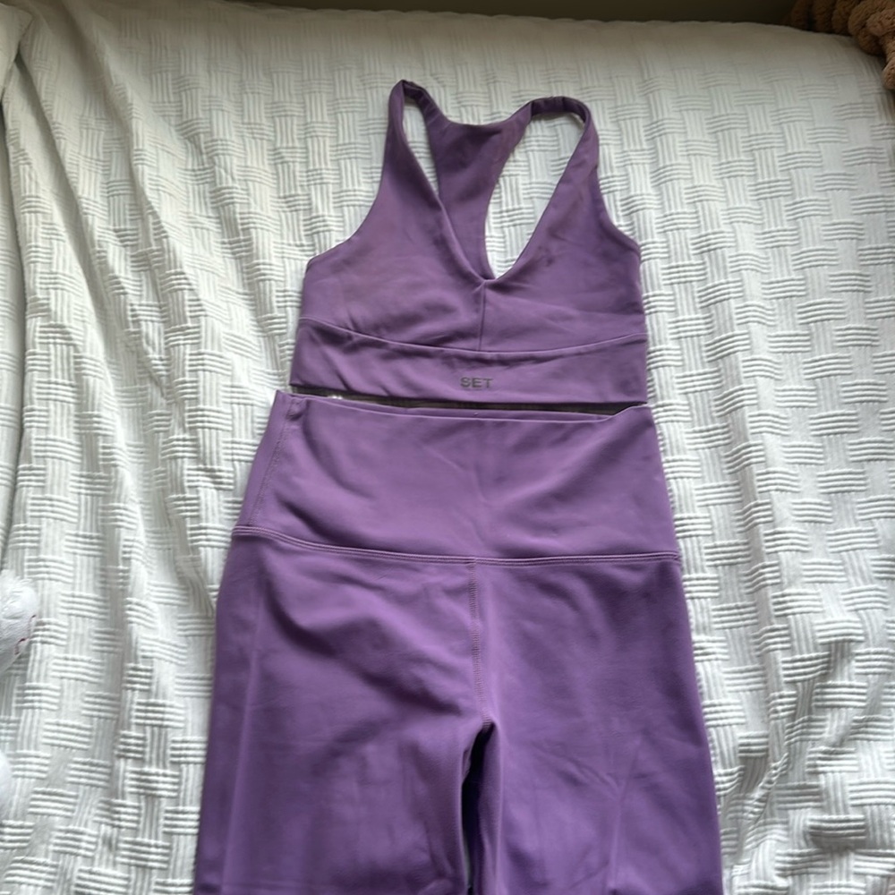 SET ACTIVE Luxform sports bra and leggings